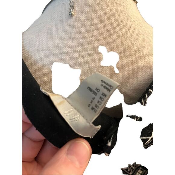 H & M black and white diamond patterndress, size small/petite, zipper back, good - Picture 4 of 4